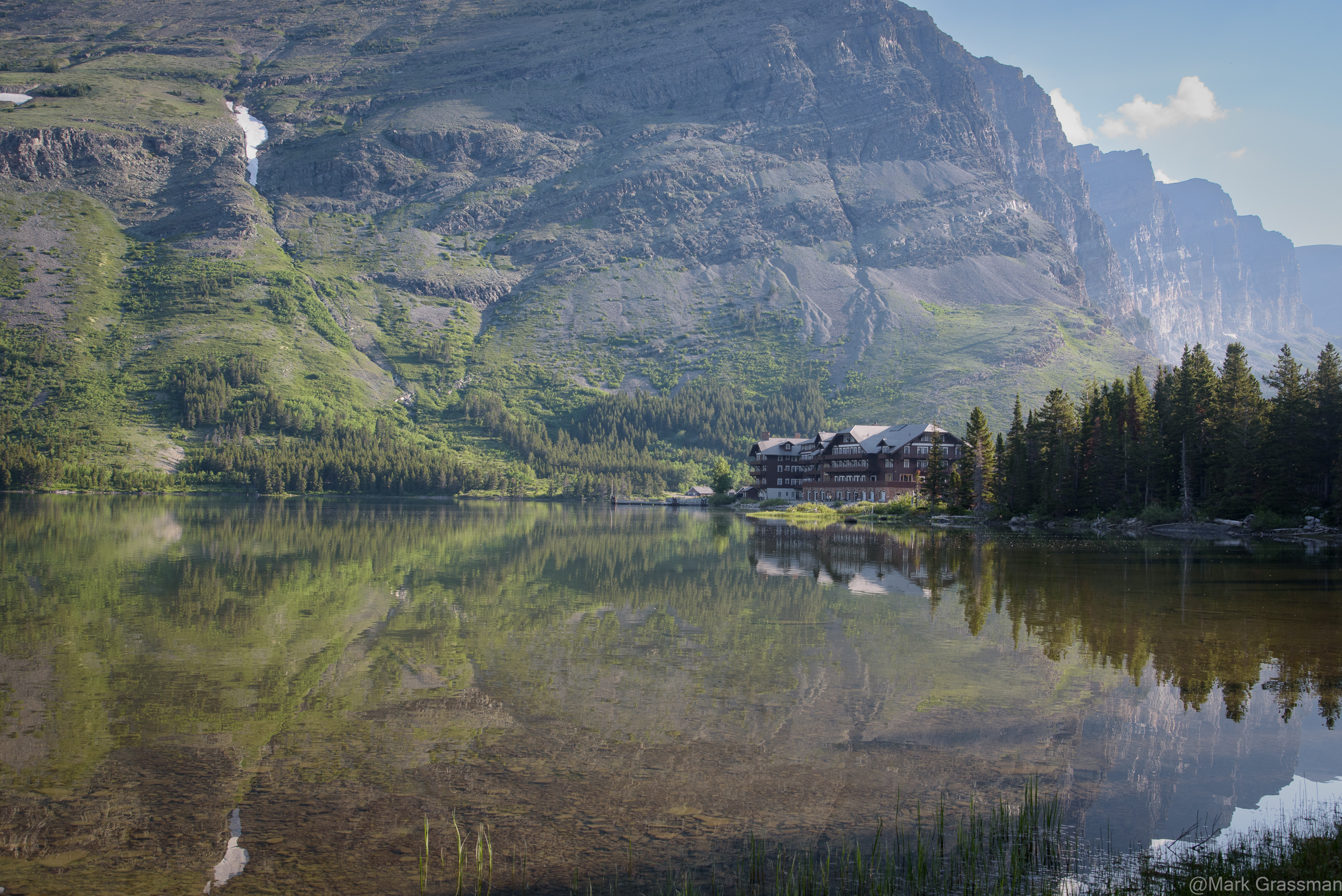 Many Glacier Hotel